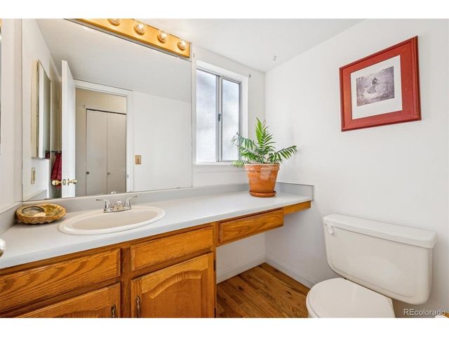 7752 Halleys Dr, Littleton, CO 80125