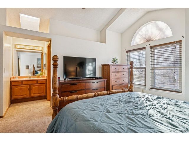 7752 Halleys Dr, Littleton, CO 80125