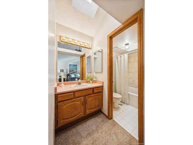 7752 Halleys Dr, Littleton, CO 80125