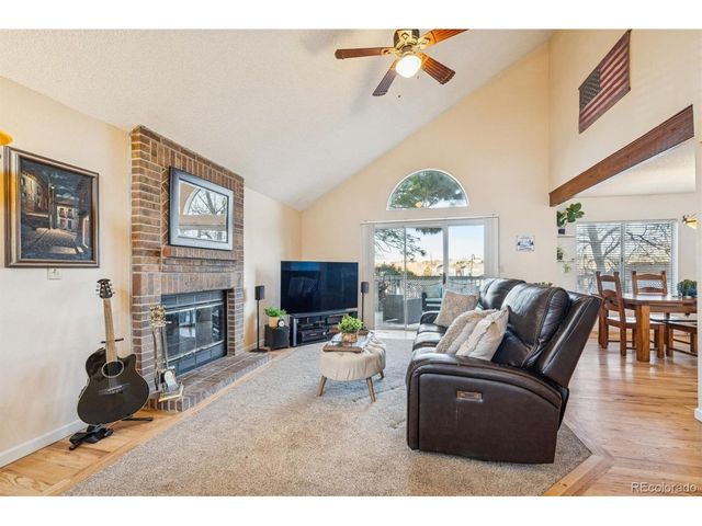 7752 Halleys Dr, Littleton, CO 80125