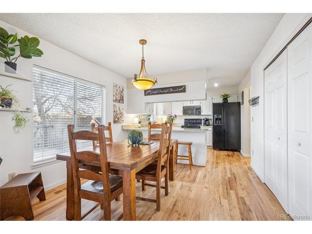 7752 Halleys Dr, Littleton, CO 80125