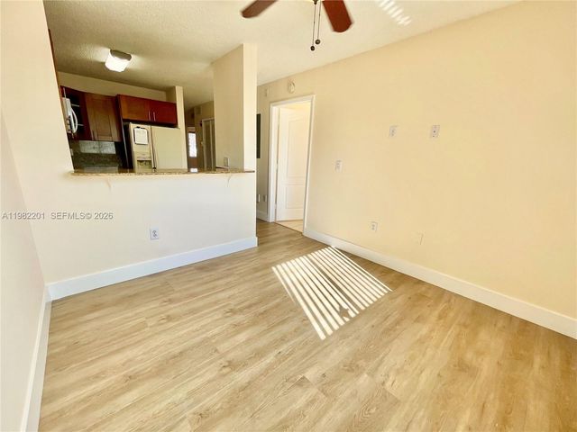 4681 NW 9th St 211, Miami, FL 33126