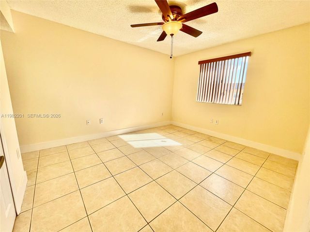 4681 NW 9th St 211, Miami, FL 33126