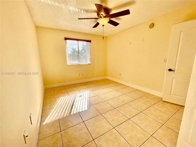 4681 NW 9th St 211, Miami, FL 33126