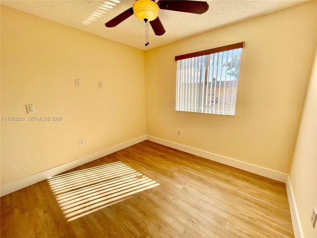 4681 NW 9th St 211, Miami, FL 33126