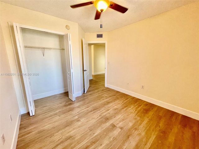 4681 NW 9th St 211, Miami, FL 33126