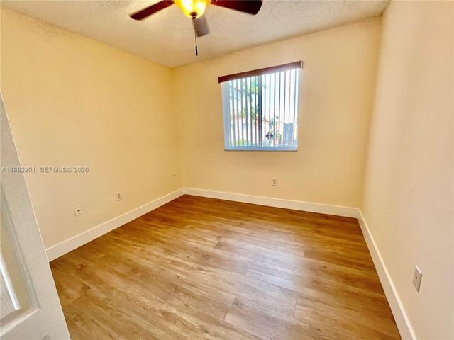 4681 NW 9th St 211, Miami, FL 33126