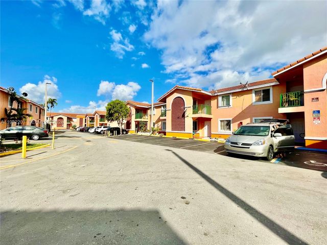 4681 NW 9th St 211, Miami, FL 33126