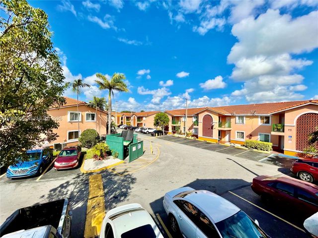 4681 NW 9th St 211, Miami, FL 33126