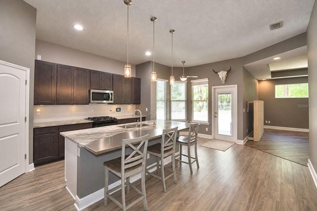 6711 REDWING ROAD, Groveland, FL 34736