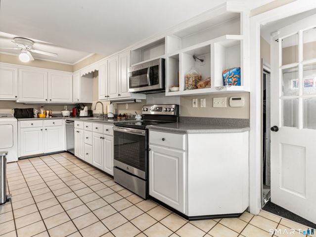 15 Ezra Road, Danbury, CT 06811