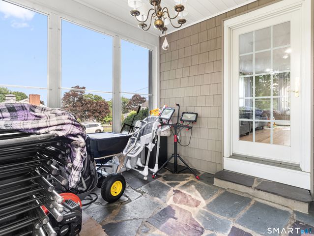 15 Ezra Road, Danbury, CT 06811