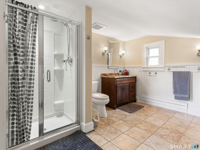 15 Ezra Road, Danbury, CT 06811