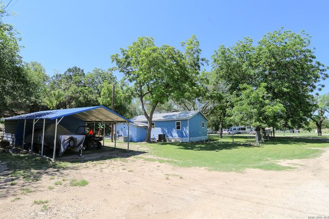 124 COVE DR, Pipe Creek, TX 78063