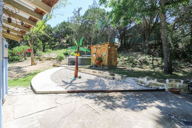 124 COVE DR, Pipe Creek, TX 78063