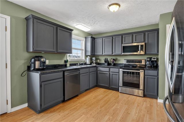 1312 Hank Boulevard, Berryville, AR 72616