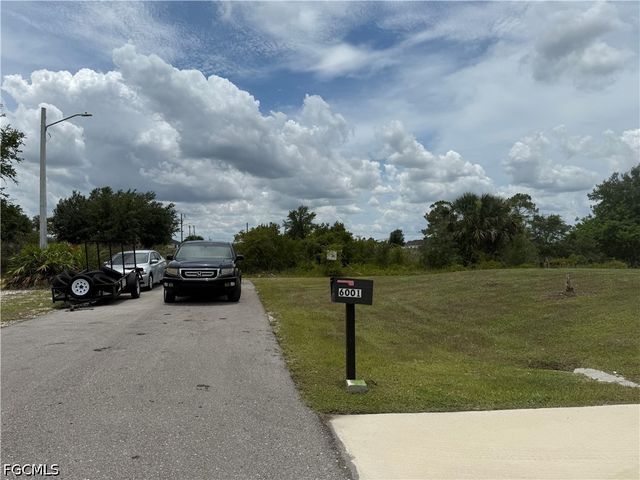 6001 Ida AVE N, Lehigh Acres, FL 33971