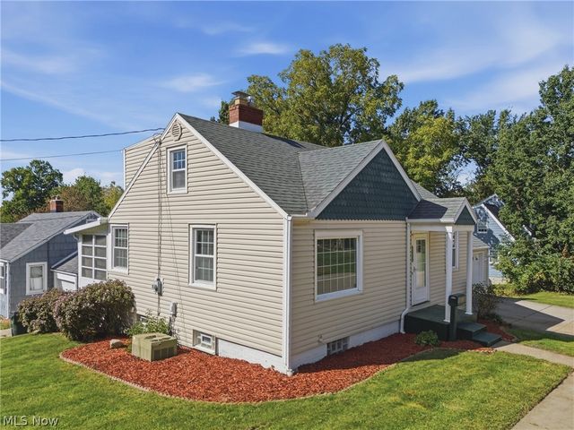 105 Donner Avenue NW, North Canton, OH 44720
