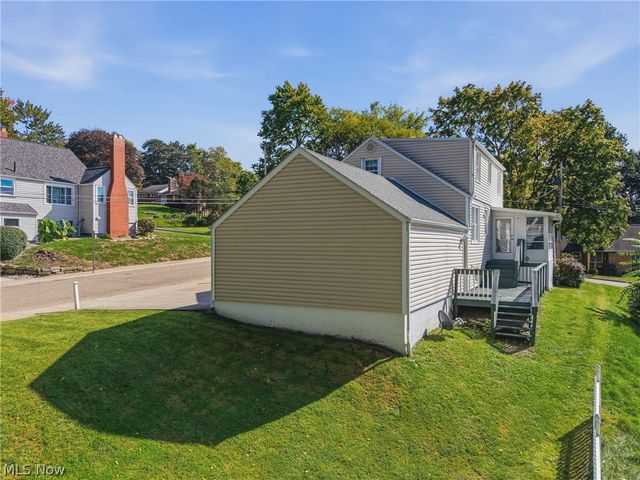 105 Donner Avenue NW, North Canton, OH 44720
