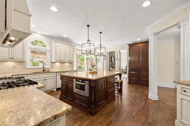 8475 High Hampton, Alpharetta, GA 30022