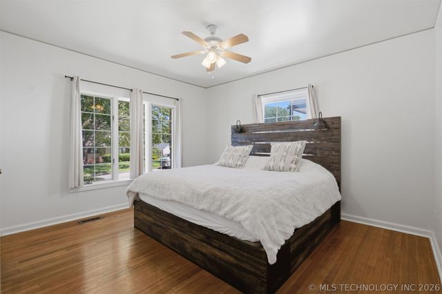 2612 E 17th Place, Tulsa, OK 74104