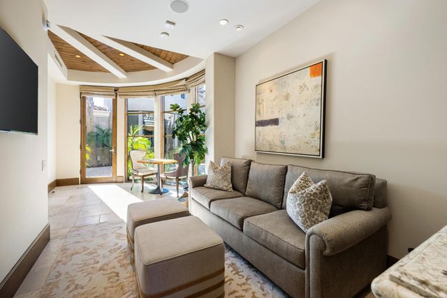 52711 Via Dona, La Quinta, CA 92253