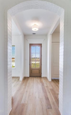 107 Evanston Street, New Fairview, TX 76247