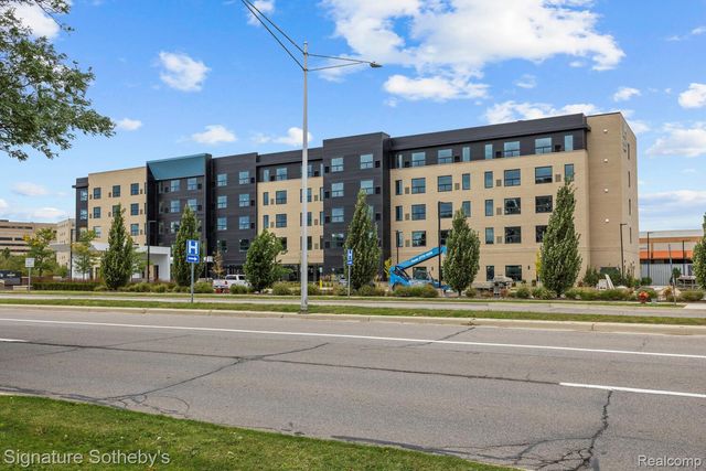 3222 Coolidge Highway, Royal Oak, MI 48073