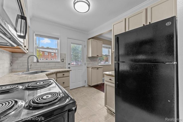 3222 Coolidge Highway, Royal Oak, MI 48073