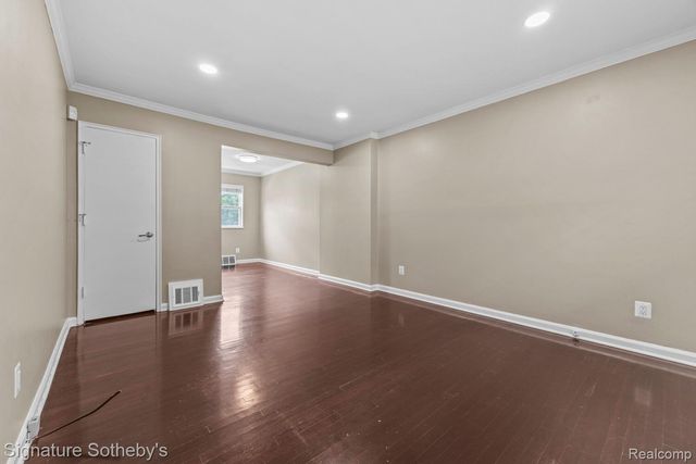 3222 Coolidge Highway, Royal Oak, MI 48073