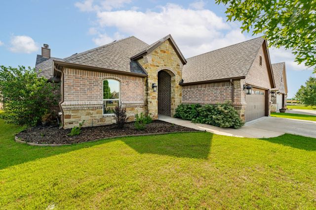 337 Paddle Boat Drive, Granbury, TX 76049