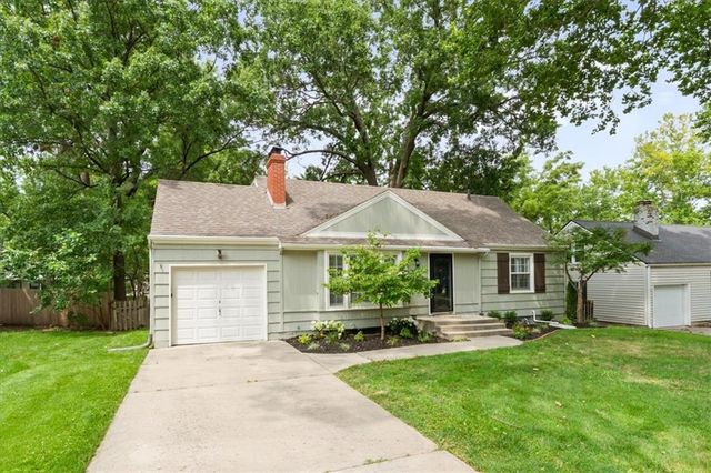 5200 W 72ND Street, Prairie Village, KS 66208