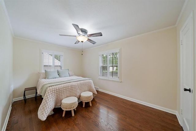 5200 W 72ND Street, Prairie Village, KS 66208