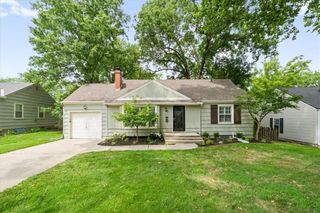 5200 W 72ND Street, Prairie Village, KS 66208