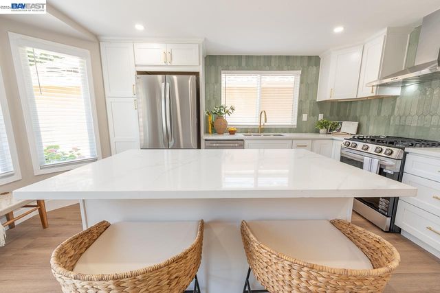 32767 Hilmar St, Union City, CA 94587