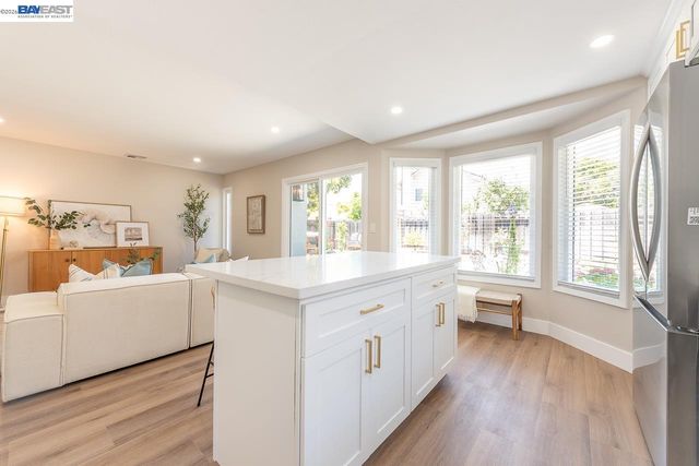 32767 Hilmar St, Union City, CA 94587