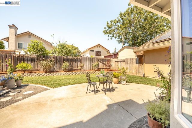 32767 Hilmar St, Union City, CA 94587