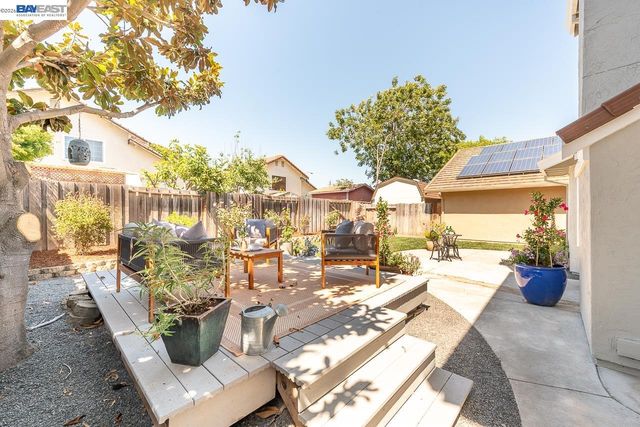 32767 Hilmar St, Union City, CA 94587