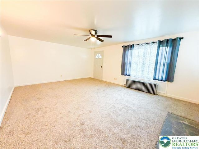 17 Mahoning Drive East, Lehighton Boro, PA 18235