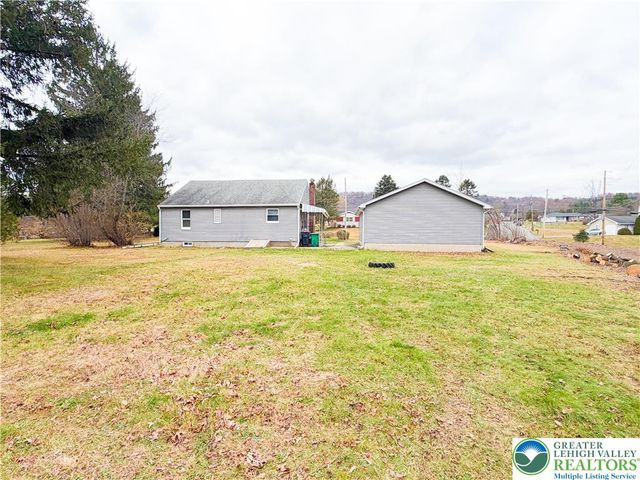 17 Mahoning Drive East, Lehighton Boro, PA 18235