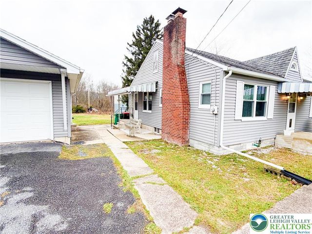 17 Mahoning Drive East, Lehighton Boro, PA 18235
