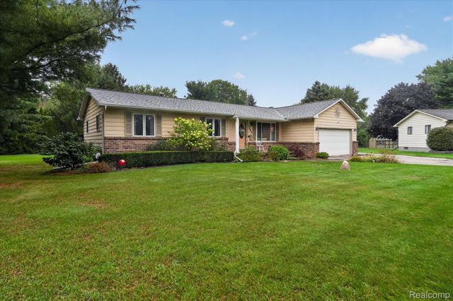 4484 Stacy Court, Vienna Charter Township, MI 48420