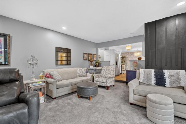 4484 Stacy Court, Vienna Charter Township, MI 48420