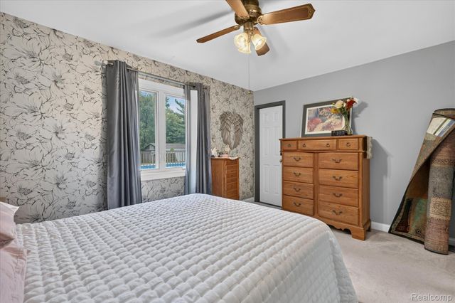 4484 Stacy Court, Vienna Charter Township, MI 48420