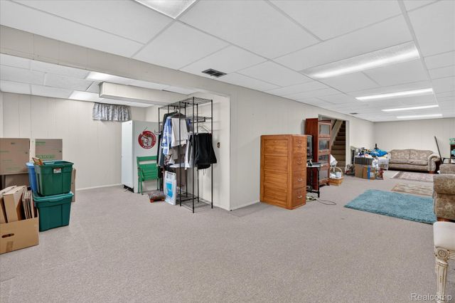 4484 Stacy Court, Vienna Charter Township, MI 48420