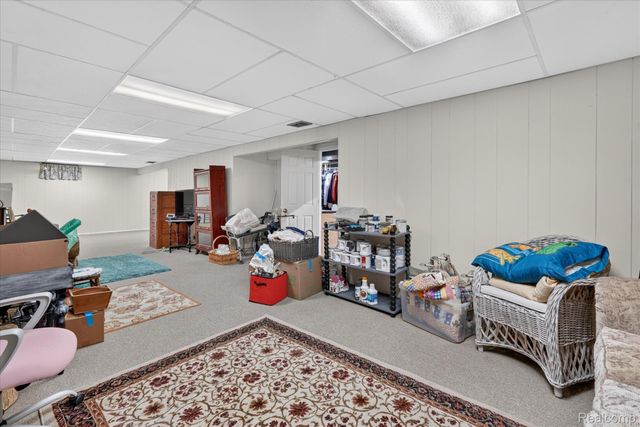 4484 Stacy Court, Vienna Charter Township, MI 48420