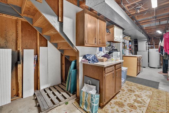 4484 Stacy Court, Vienna Charter Township, MI 48420