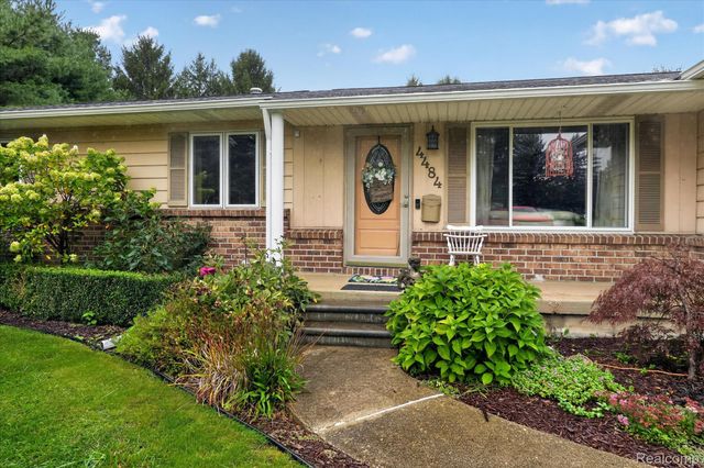 4484 Stacy Court, Vienna Charter Township, MI 48420