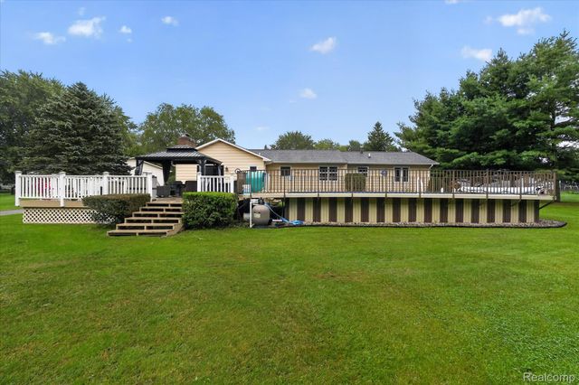 4484 Stacy Court, Vienna Charter Township, MI 48420