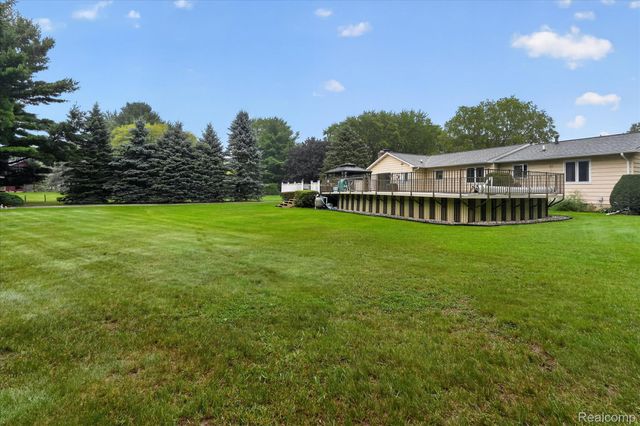 4484 Stacy Court, Vienna Charter Township, MI 48420